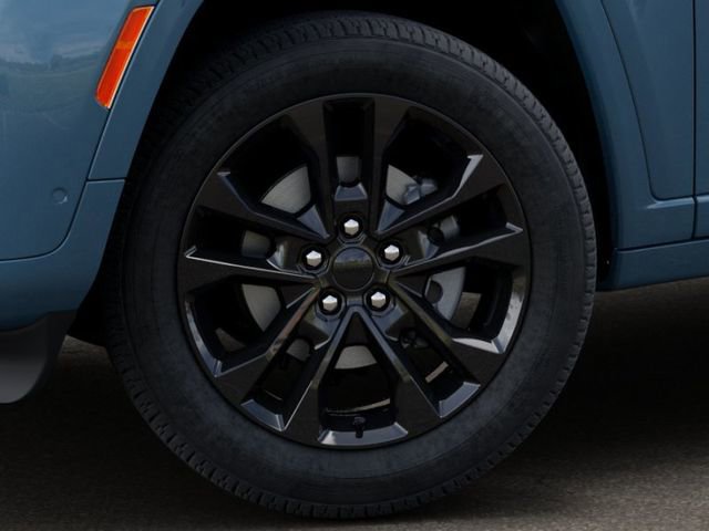 New 2026 Jeep Grand Cherokee L Limited AWD/4WD image 8