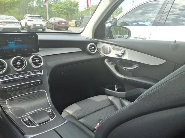 Used 2021 Mercedes-Benz GLC 300 w/ Premium Package image 11
