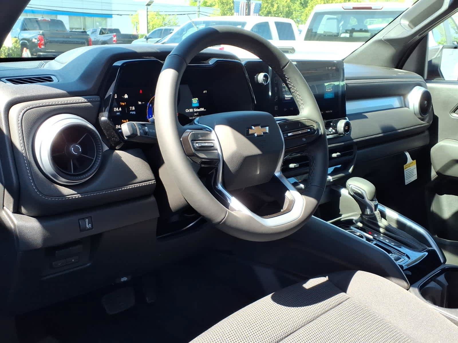 Used 2026 Chevrolet Colorado LT w/ Advanced Trailering Package AWD/4WD image 9