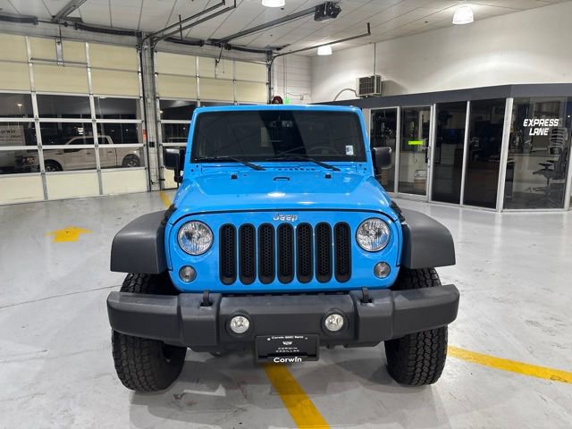 Used 2018 Jeep Wrangler Sport AWD/4WD image 2