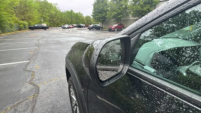 Used 2025 Chevrolet Equinox LT AWD/4WD image 40