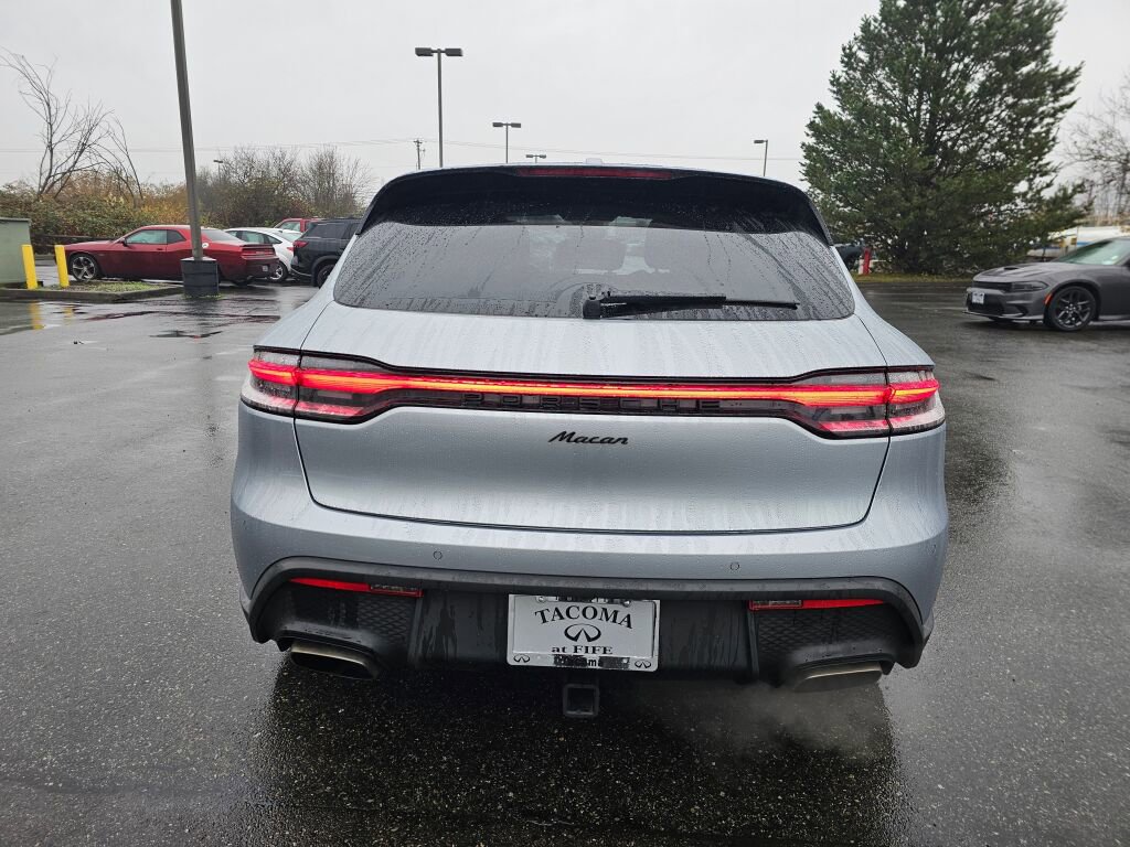 Used 2023 Porsche Macan w/ Premium Package Plus image 6