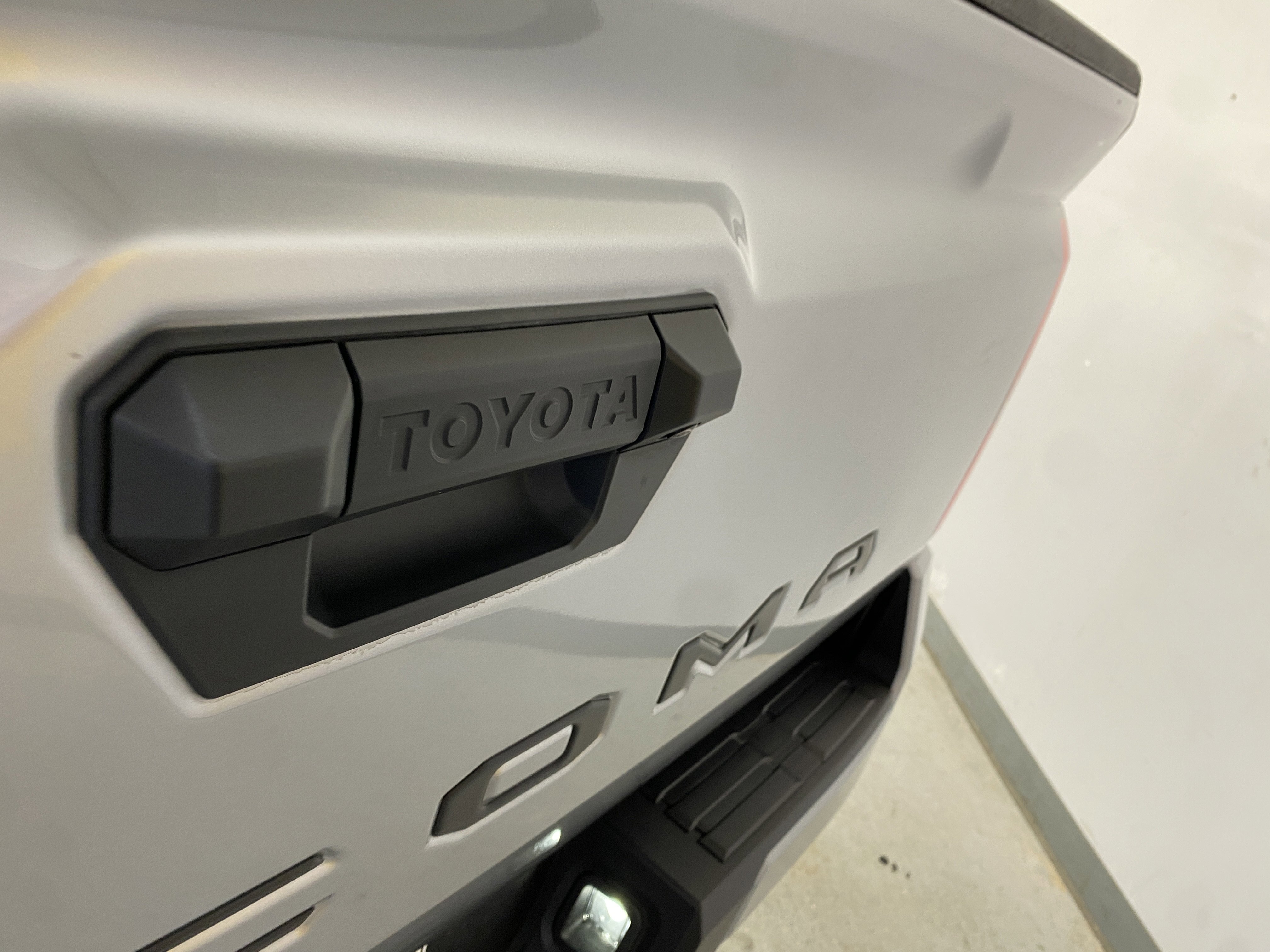 Used 2025 Toyota Tacoma SR5 image 17