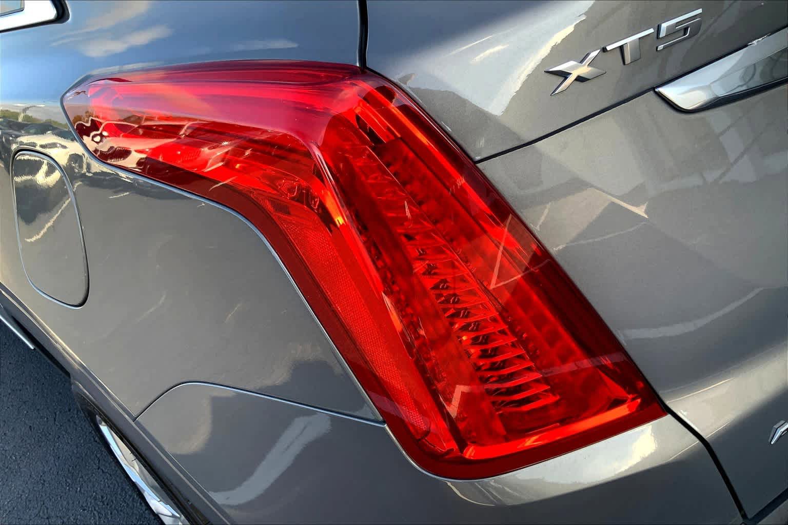 Used 2018 Cadillac XT5 Premium Luxury AWD/4WD image 27