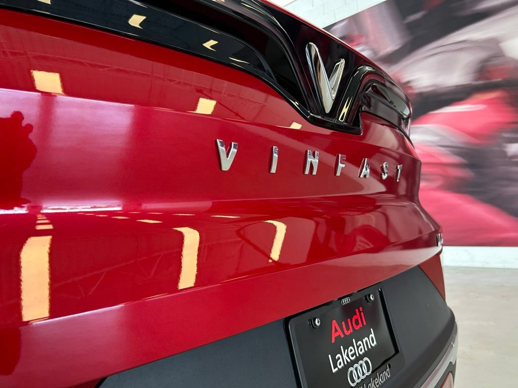 Used 2025 VinFast VF 8 Eco AWD/4WD image 28