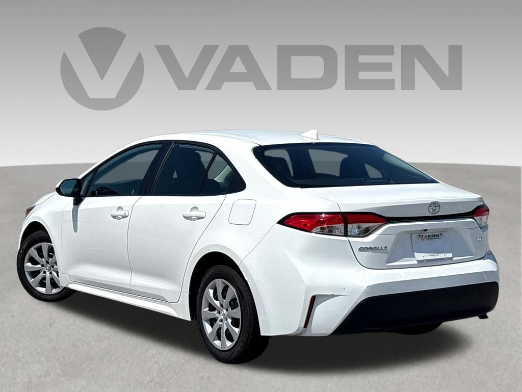 Used 2024 Toyota Corolla LE FWD image 21