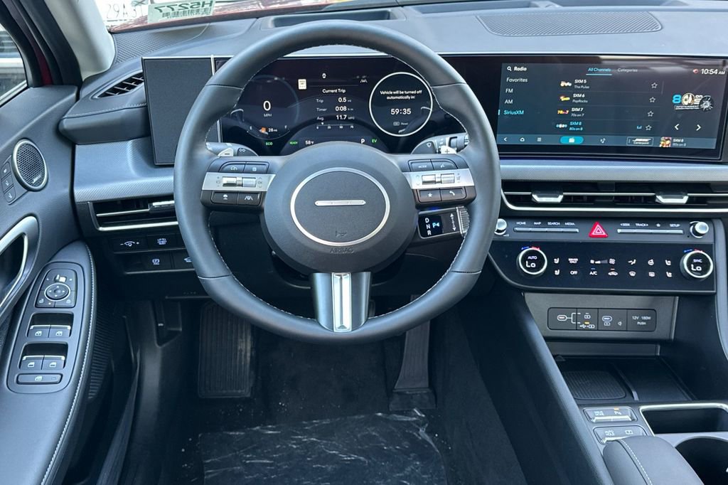 New 2025 Hyundai Sonata Limited image 11