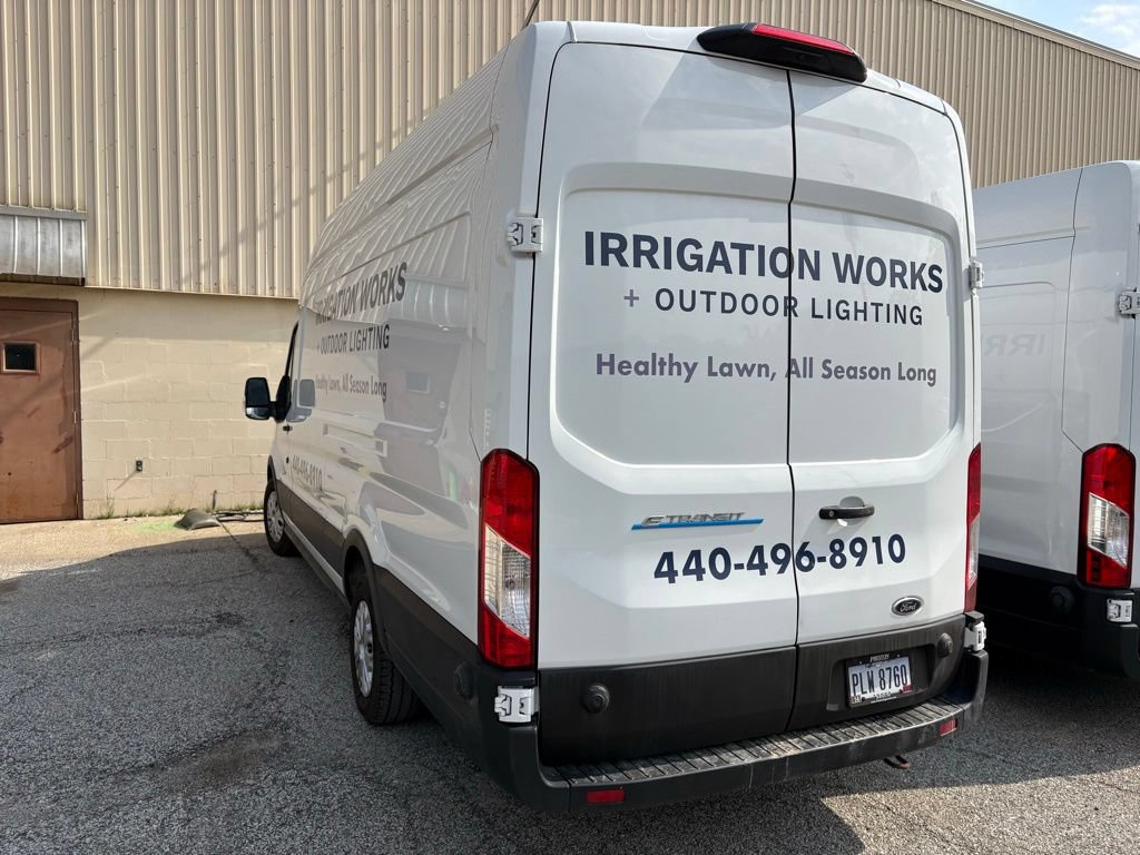 Used 2023 Ford E-Transit 148 High Roof Extended RWD image 2