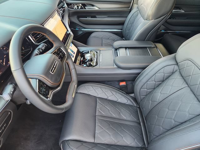 New 2026 Jeep Grand Wagoneer Summit AWD/4WD image 8