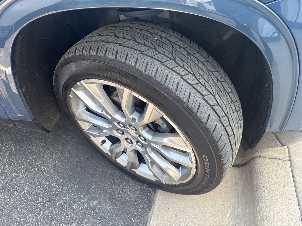 Used 2024 GMC Acadia Denali w/ LPO, Floor Liner Package image 8