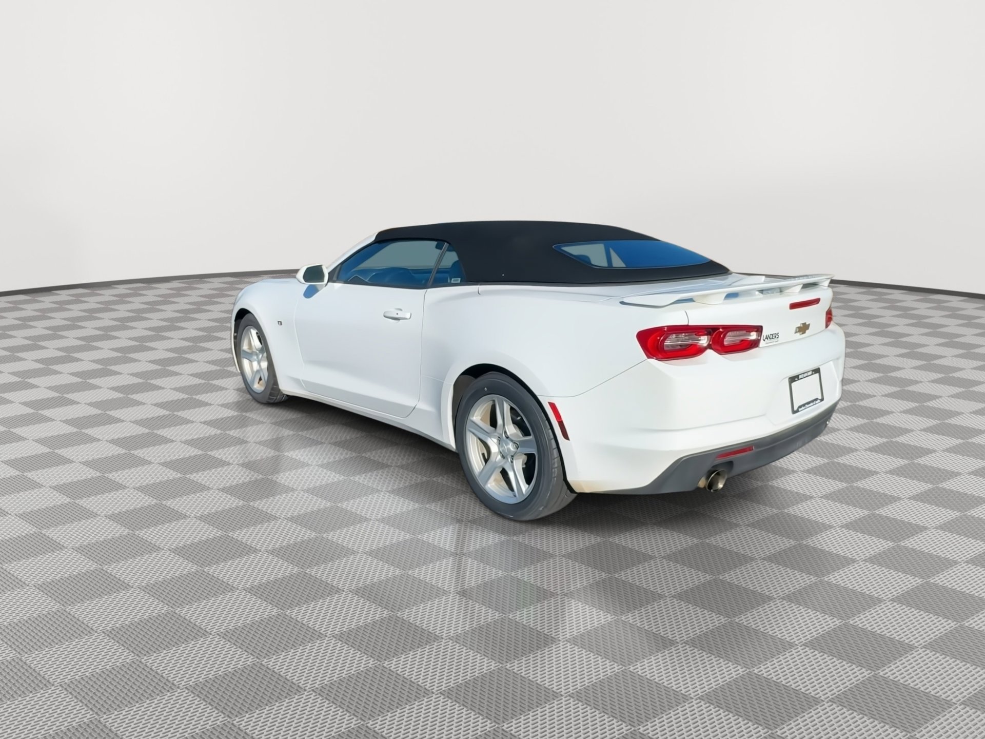 Used 2020 Chevrolet Camaro LT image 7