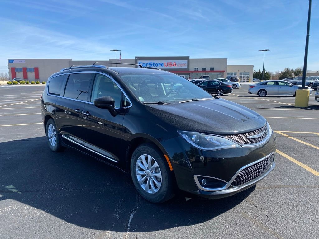 Used 2019 Chrysler Pacifica Touring-L