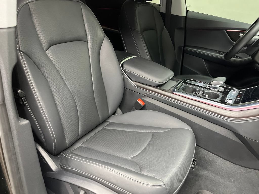 Used 2022 Audi Q8 Prestige w/ Prestige Package AWD/4WD image 23