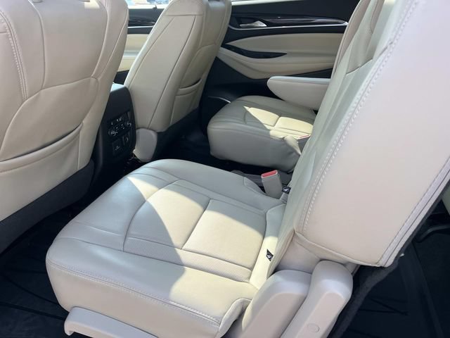 Used 2018 Buick Enclave Premium w/ Experience Buick Package FWD image 21