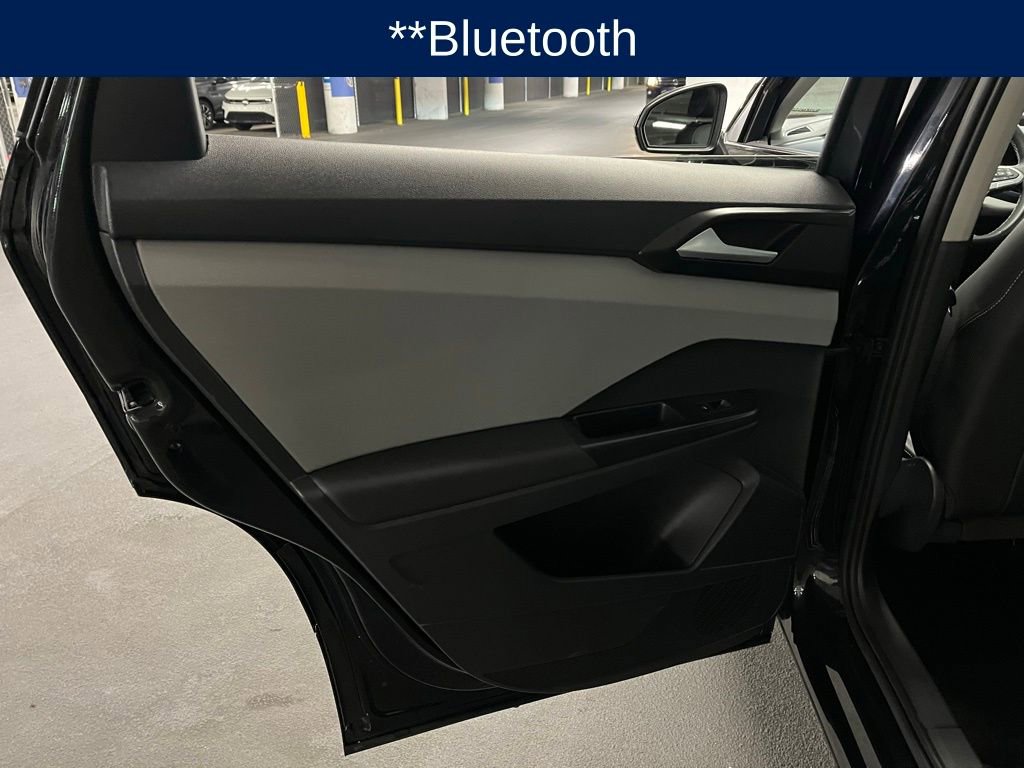 Used 2022 Volkswagen Taos SE w/ Panoramic Sunroof Package image 19