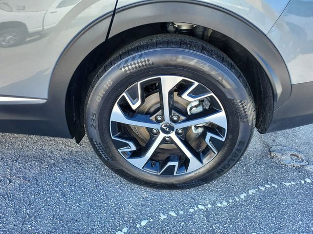 Used 2025 Kia Sportage EX w/ Premium Package image 7