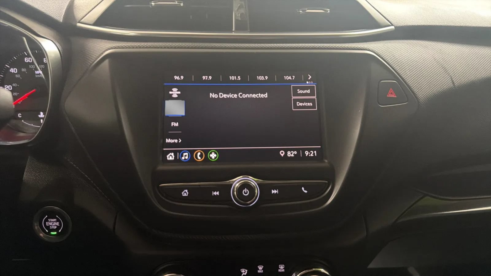 Used 2023 Chevrolet TrailBlazer LT FWD image 13