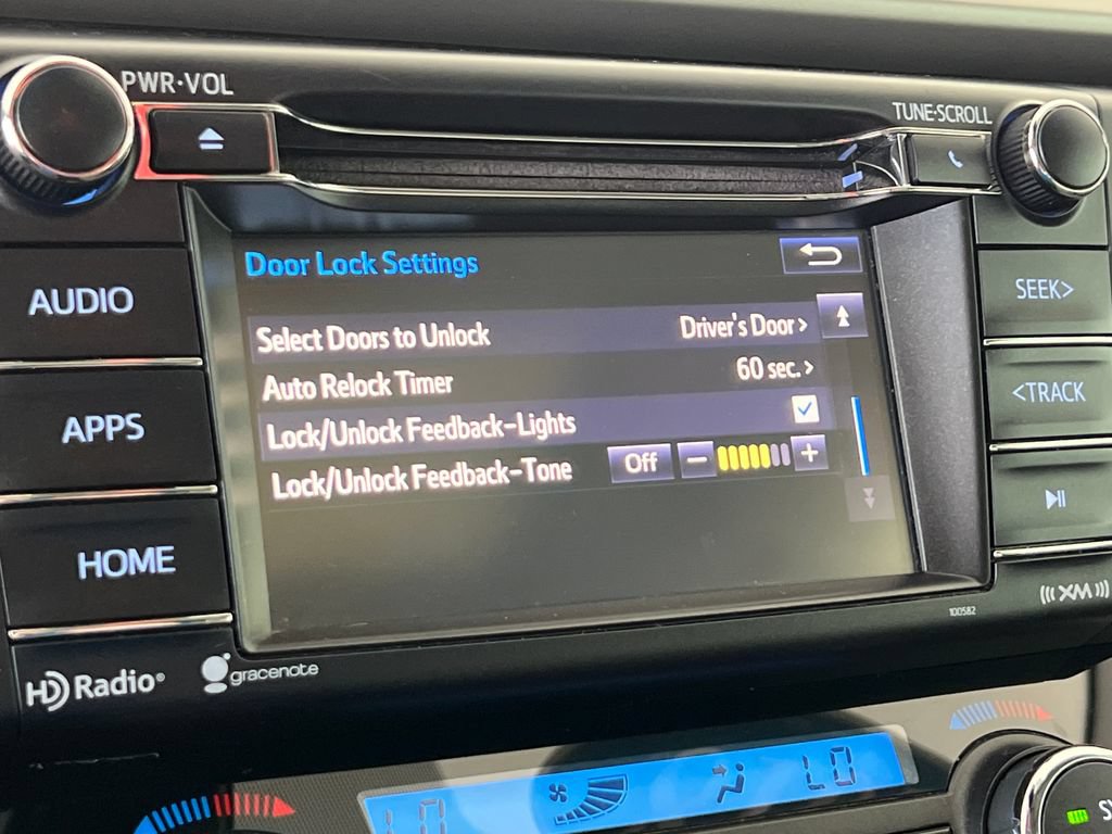 Used 2018 Toyota RAV4 XLE FWD image 32
