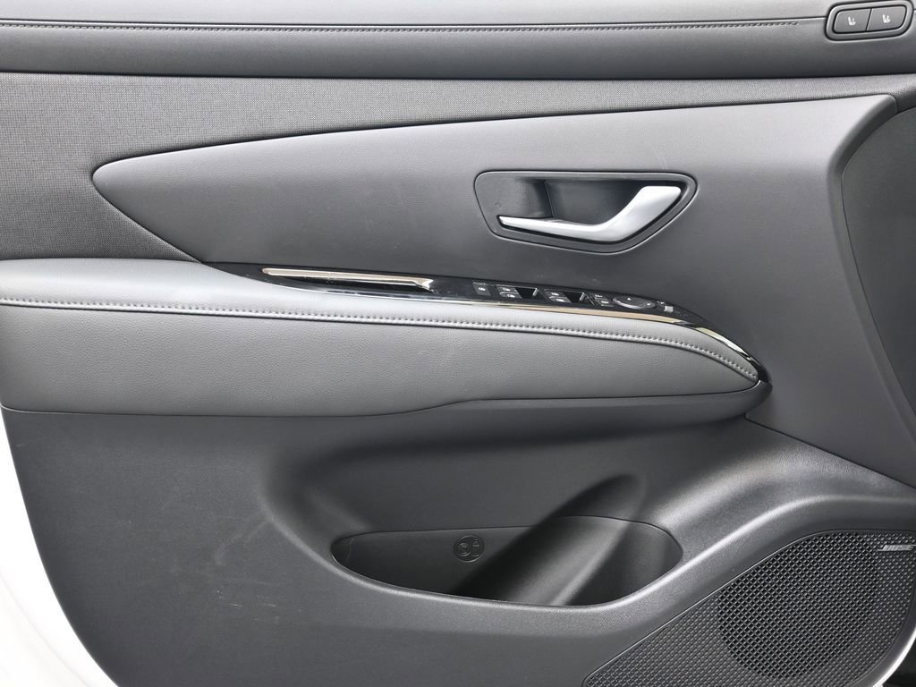 New 2026 Hyundai Tucson Limited image 24