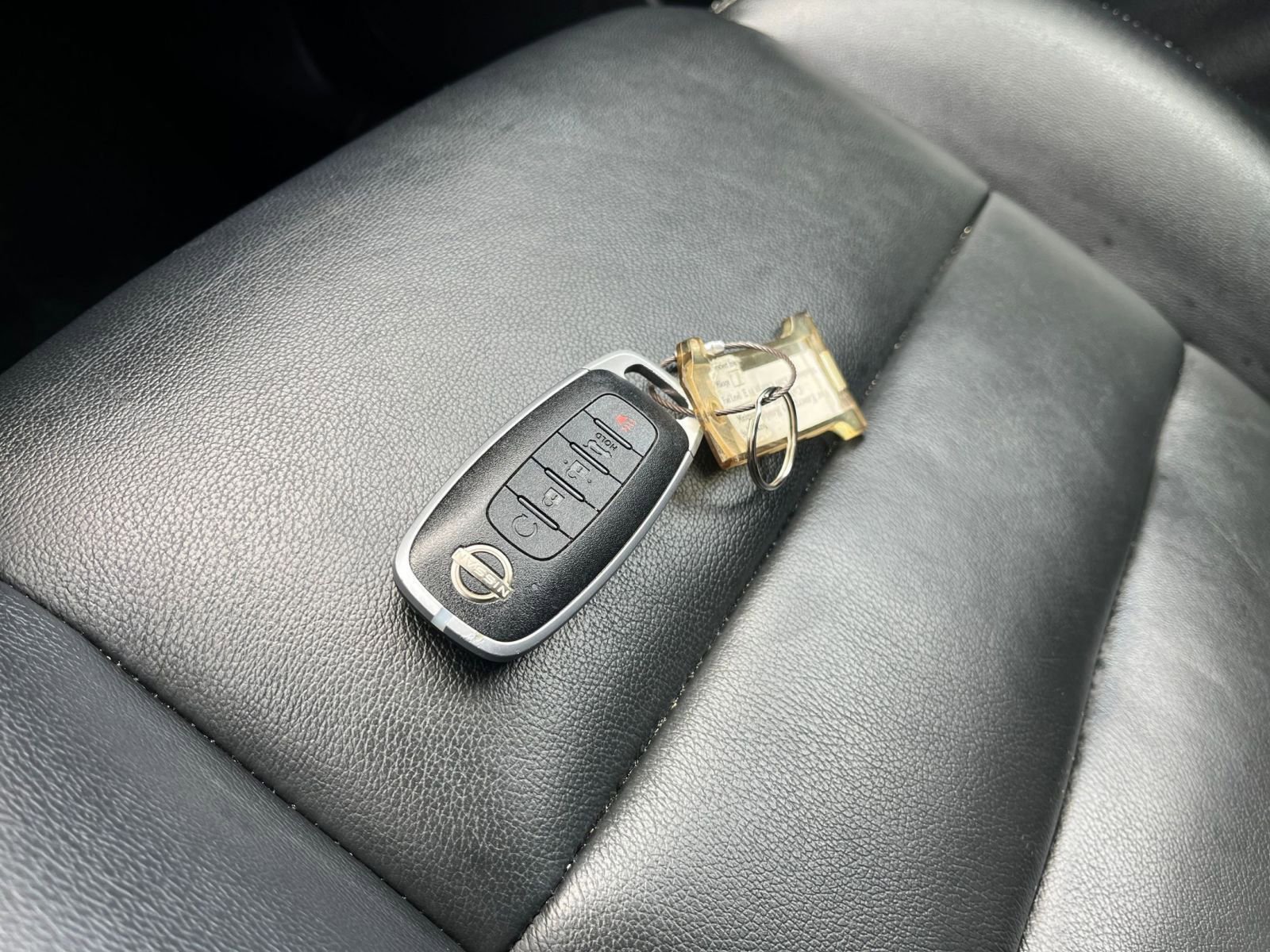 Used 2023 Nissan Rogue SL w/ SL Premium Package image 22