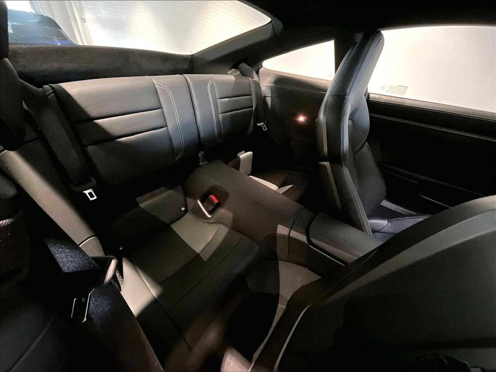 Used 2025 Porsche 911 Carrera image 31
