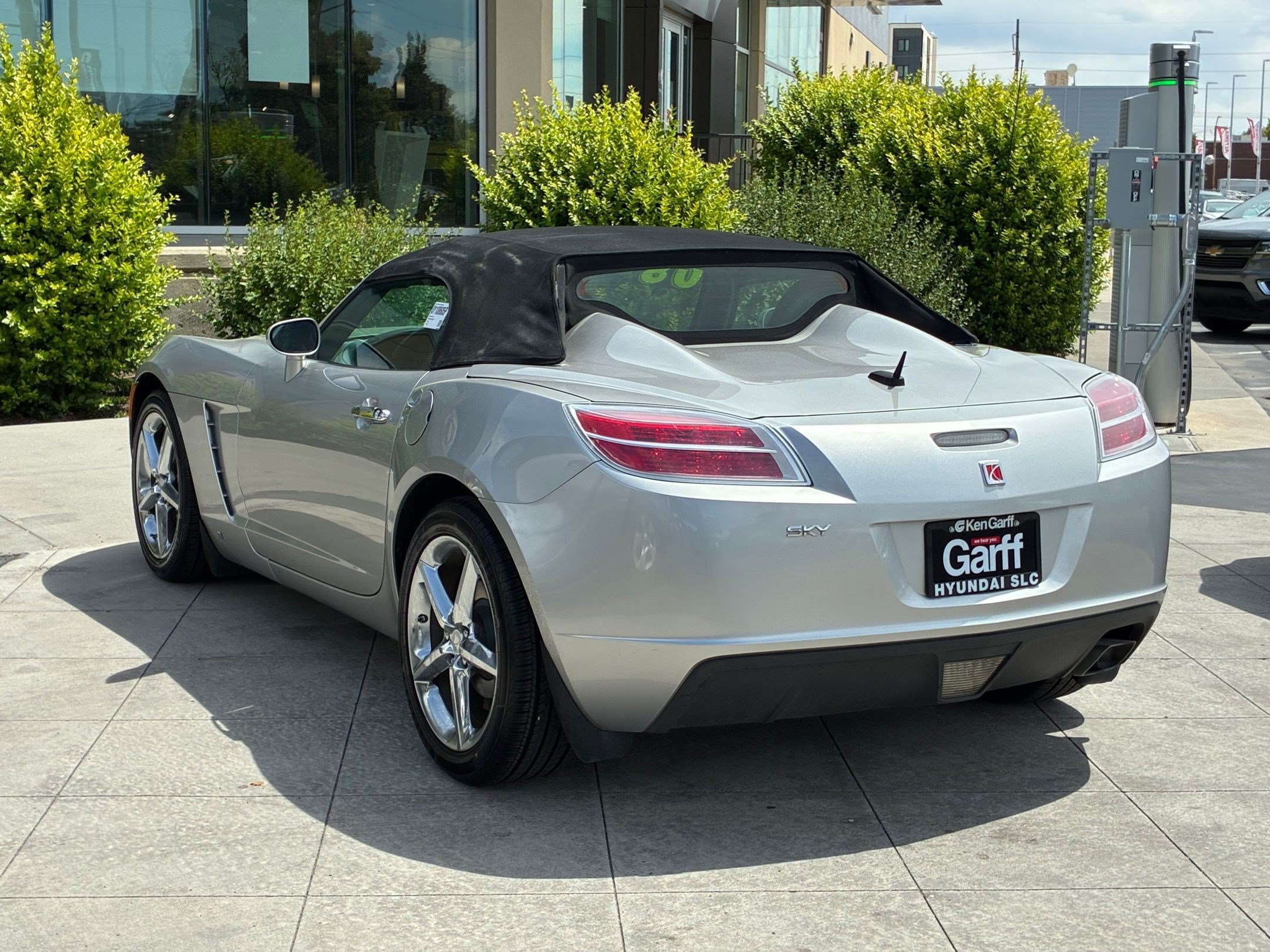 Used 2008 Saturn Sky w/ Premium Trim Package RWD image 7