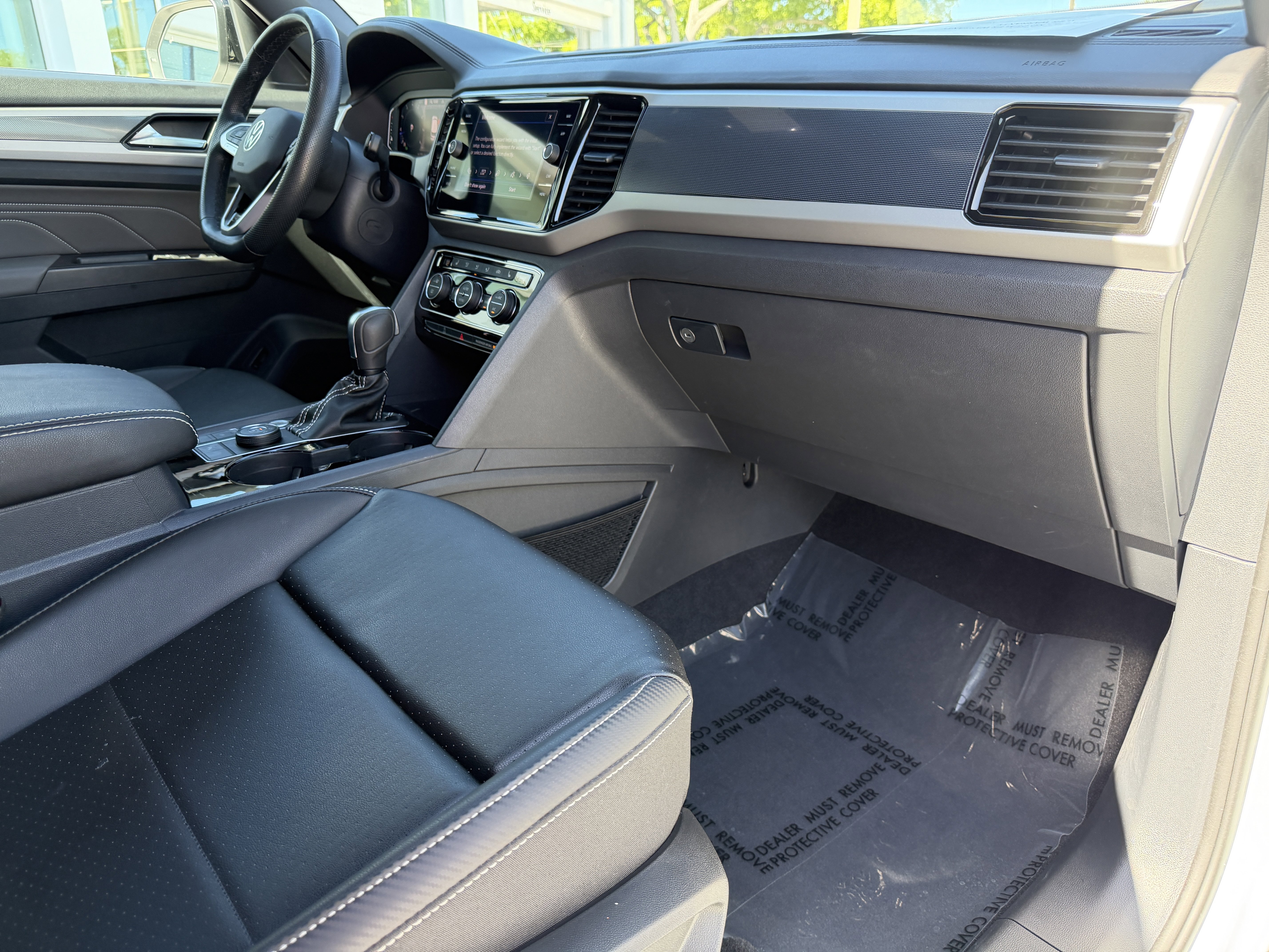 Used 2023 Volkswagen Atlas Cross Sport SEL R-Line image 12