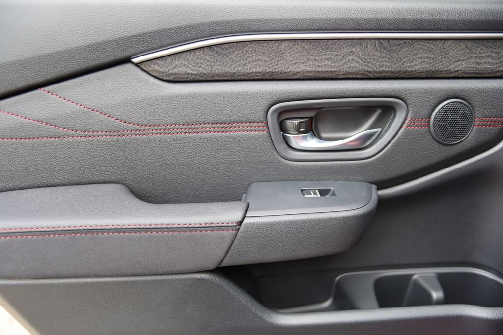 New 2026 Honda Pilot Black Edition image 27