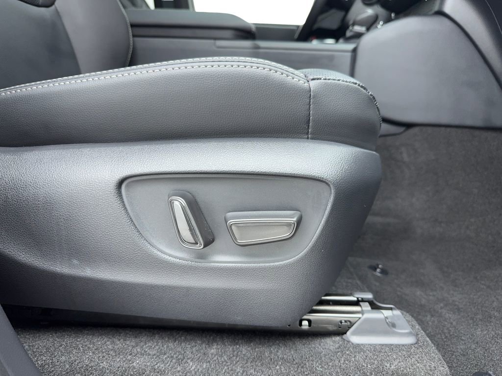 Used 2024 Toyota Land Cruiser image 27