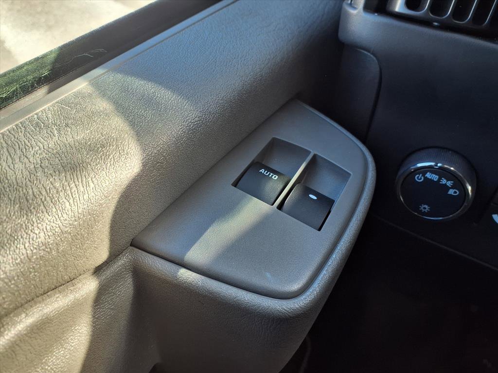 New 2025 GMC Savana 3500 w/ Power Convenience Package RWD image 16