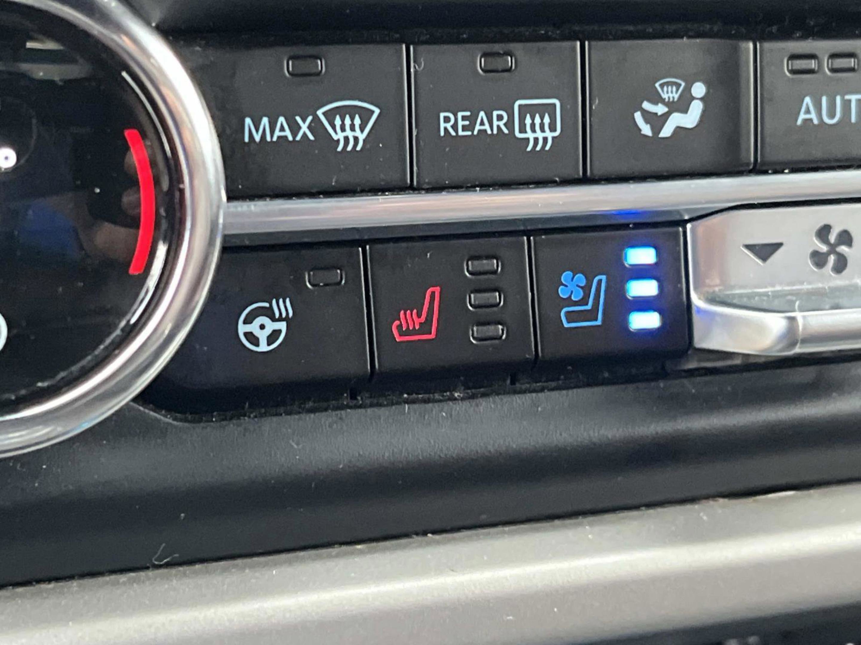 Used 2023 Ford Expedition Limited image 40