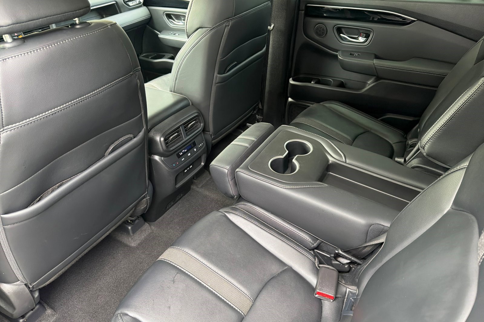 Used 2025 Honda Pilot Touring image 15