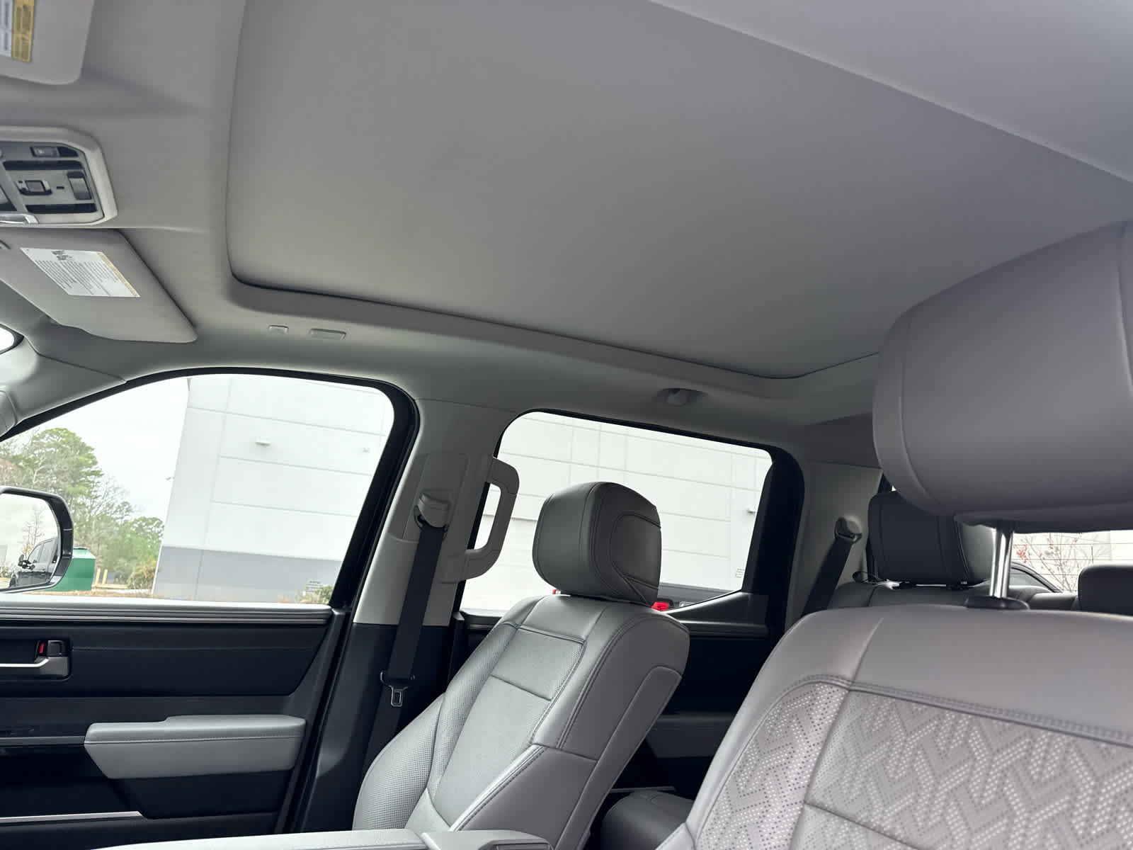 Used 2023 Toyota Tundra Limited image 9