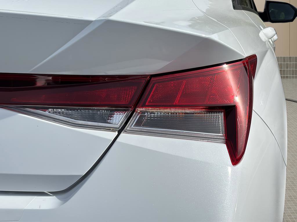 Certified 2025 Hyundai Elantra SE image 13