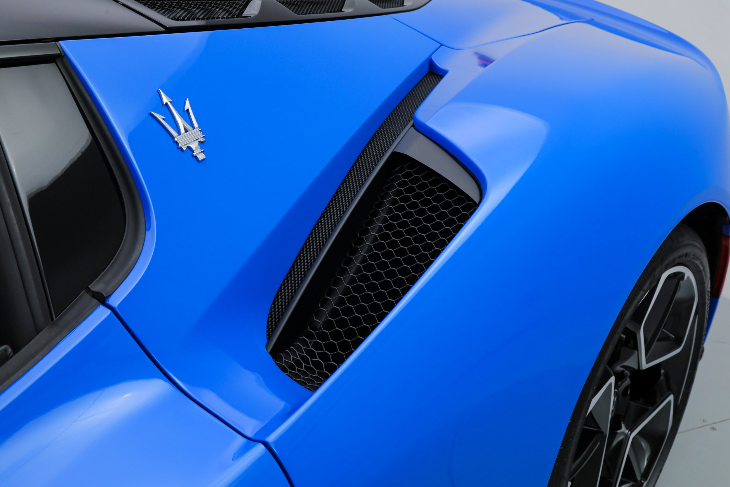 Certified 2022 Maserati MC20 Coupe RWD image 16