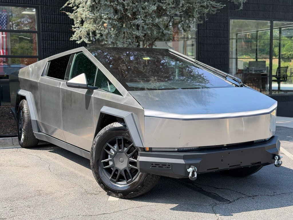 Used 2025 Tesla Cybertruck AWD Crew Cab image 7