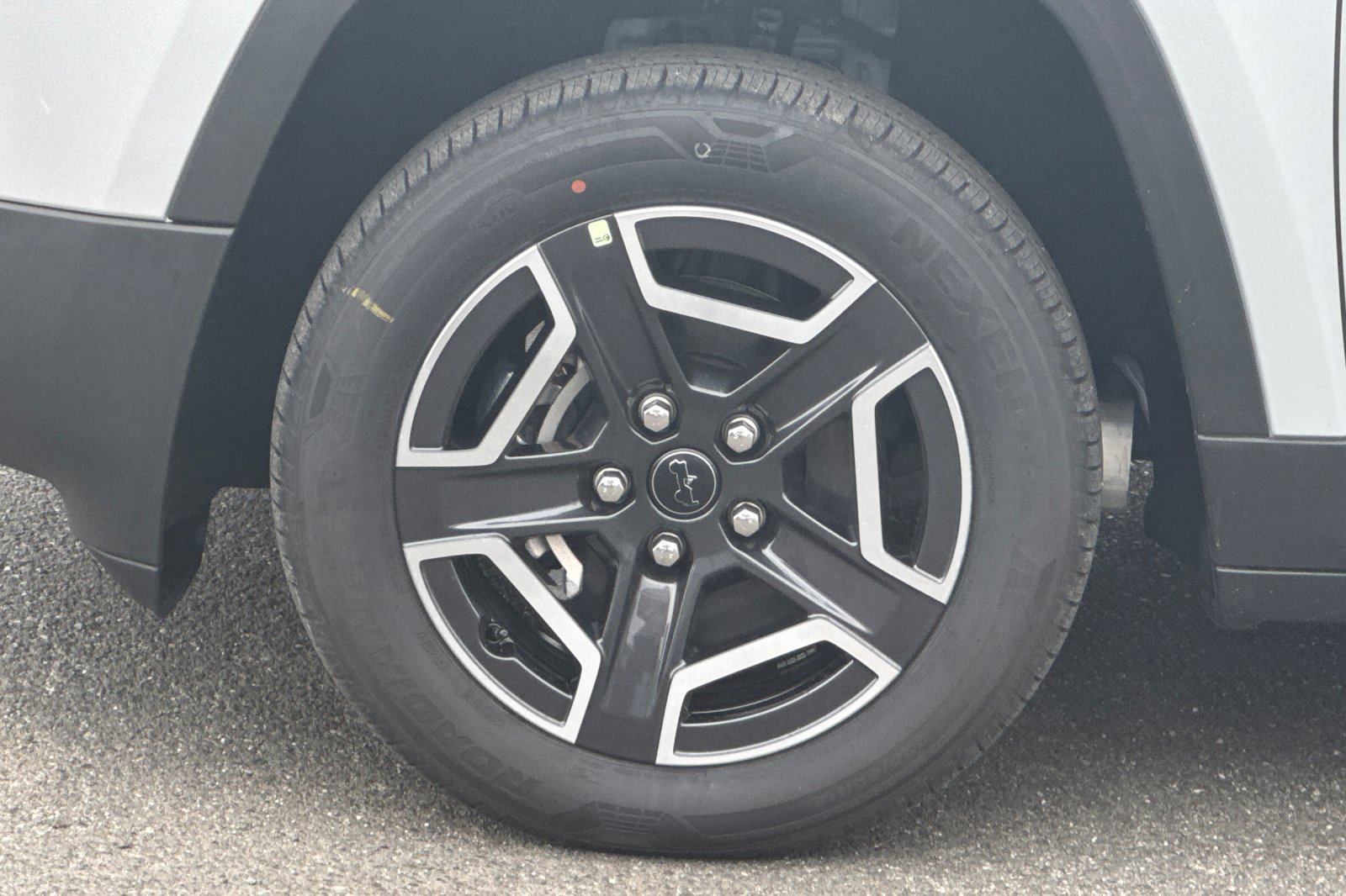 New 2026 Jeep Cherokee Limited image 24