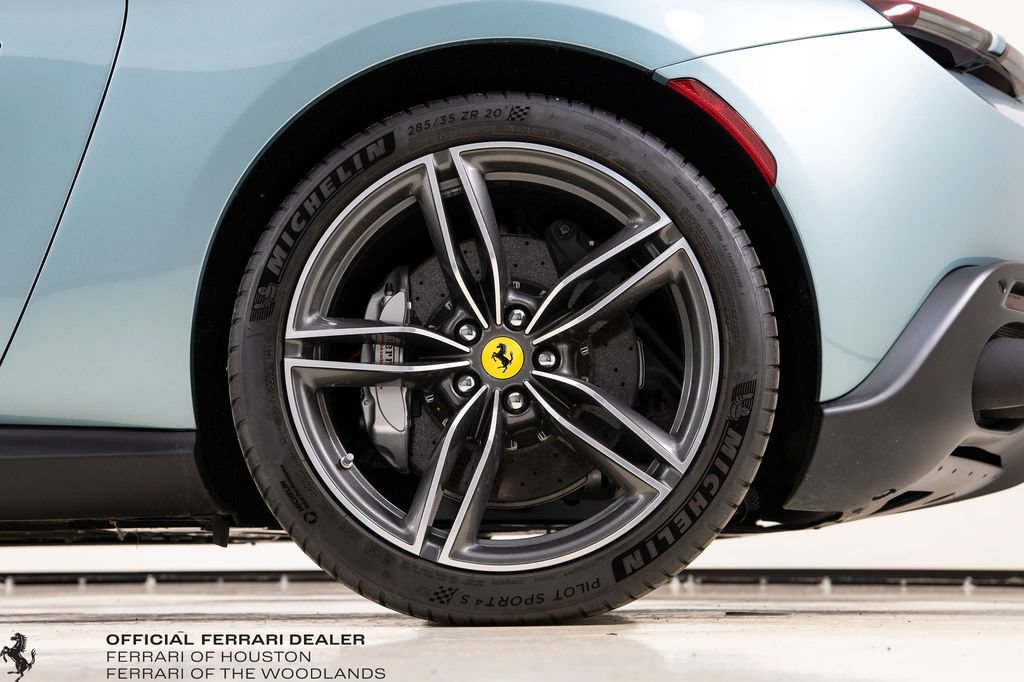 Used 2024 Ferrari Roma Spider RWD image 19
