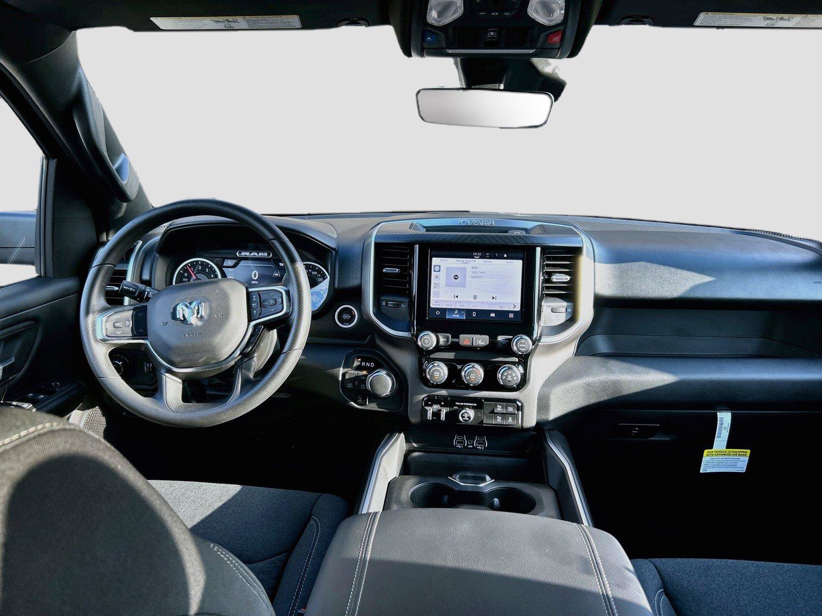 New 2026 RAM 1500 Express AWD/4WD image 17