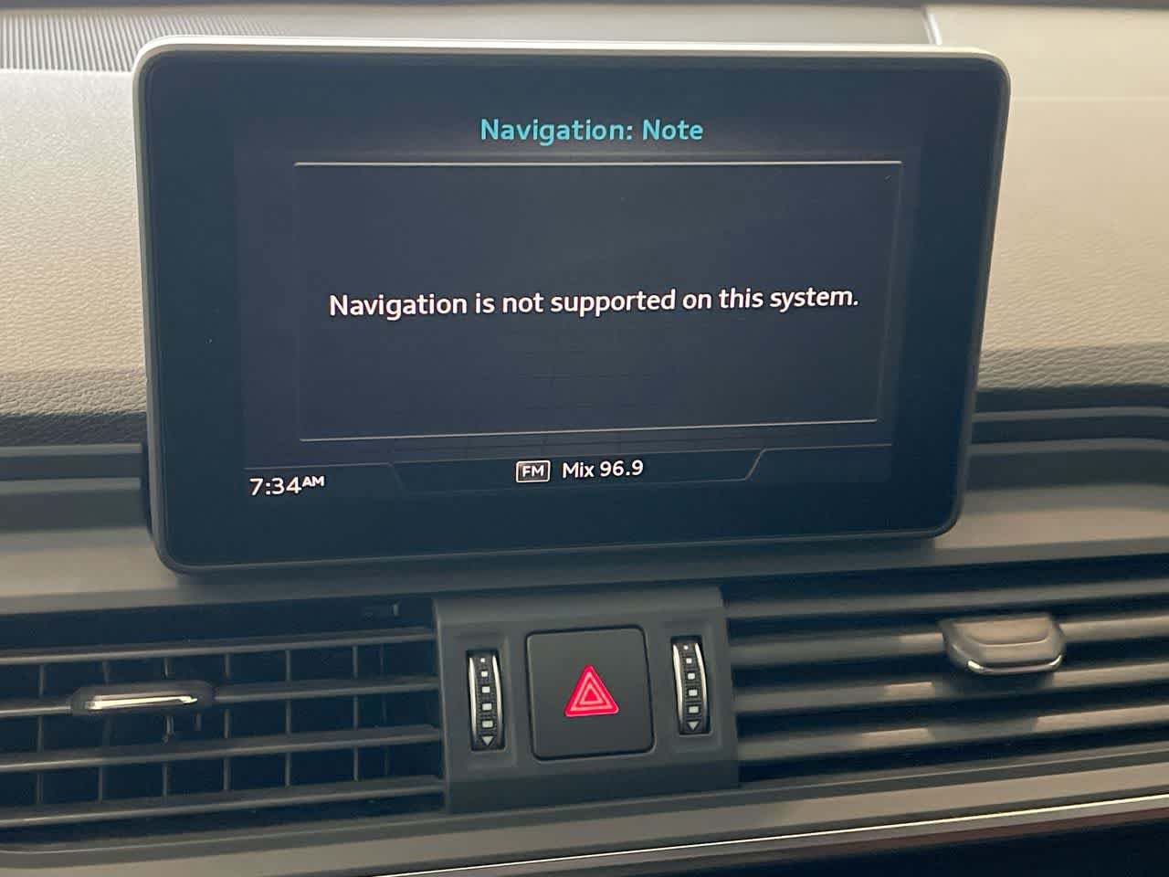Used 2019 Audi Q5 2.0T Premium w/ Convenience Package AWD/4WD image 18