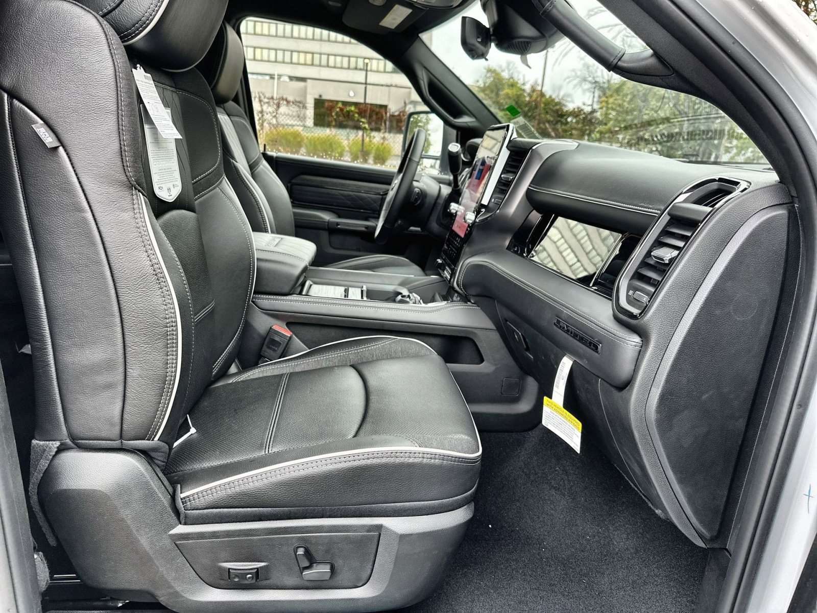 New 2026 RAM 2500 Limited image 27