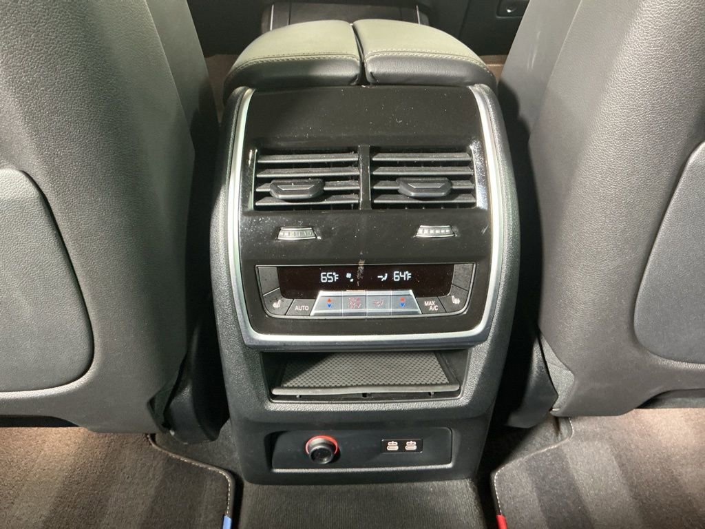 Certified 2023 BMW X7 xDrive40i w/ Premium Package image 27