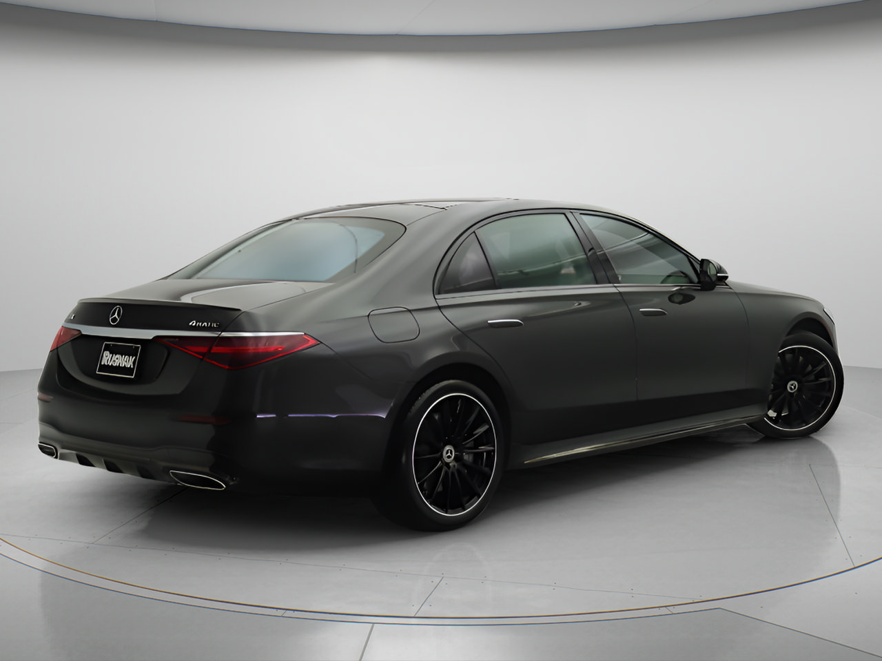 Certified 2023 Mercedes-Benz S 500 4MATIC image 4