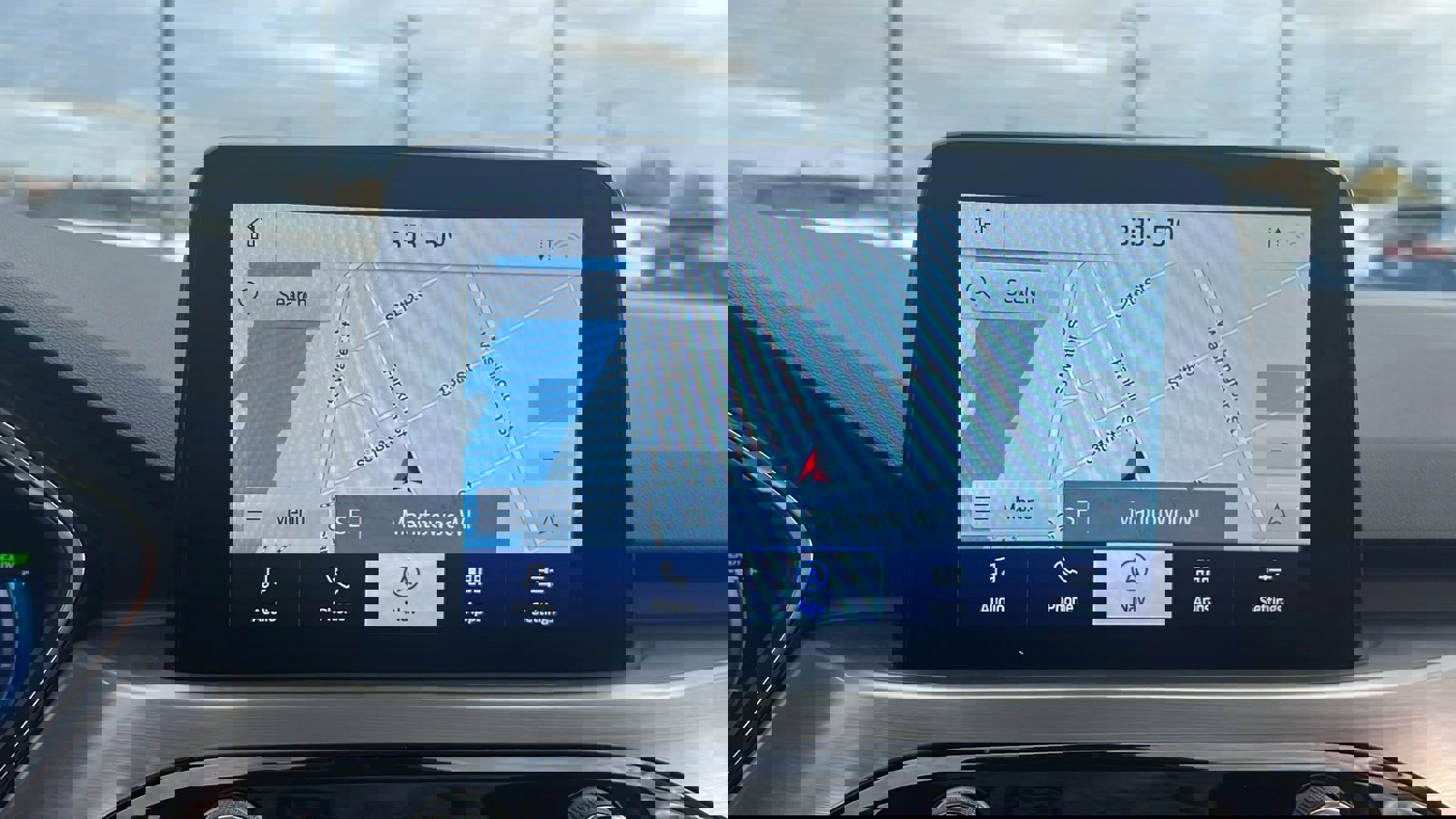 Used 2022 Ford Escape Titanium w/ Class II Trailer Tow Package image 26