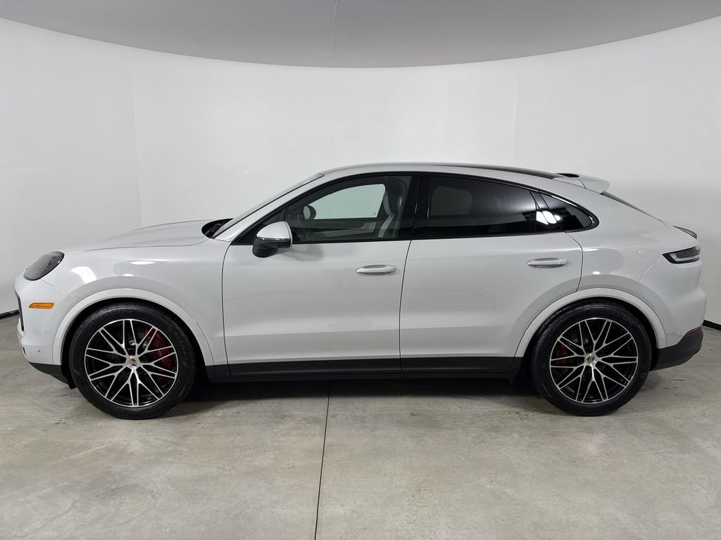 Used 2026 Porsche Cayenne S image 2
