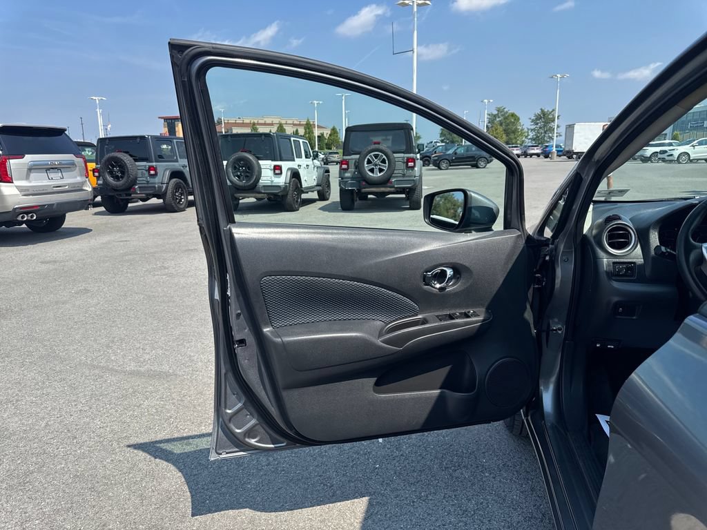 Used 2019 Nissan Versa Note SV FWD image 25