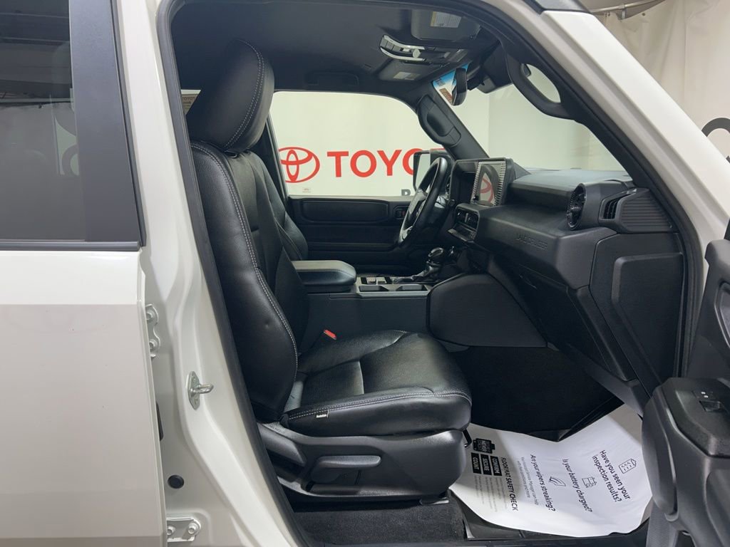Used 2025 Toyota Land Cruiser 1958 image 13