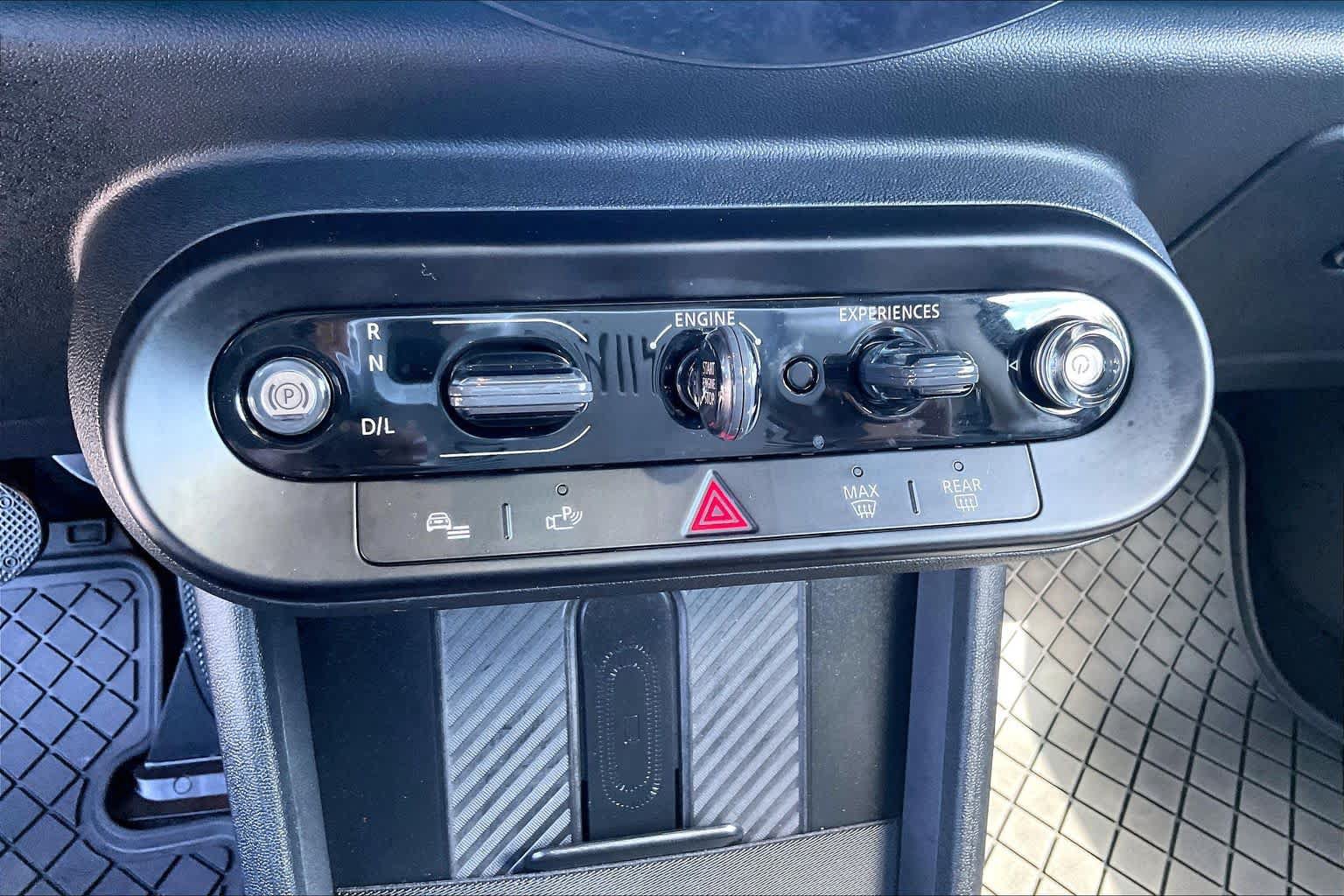 Used 2025 MINI Cooper S FWD image 15