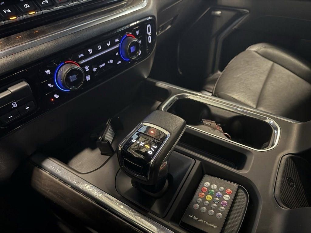 Used 2022 Chevrolet Silverado 1500 LTZ w/ Z71 Off-Road Package image 12