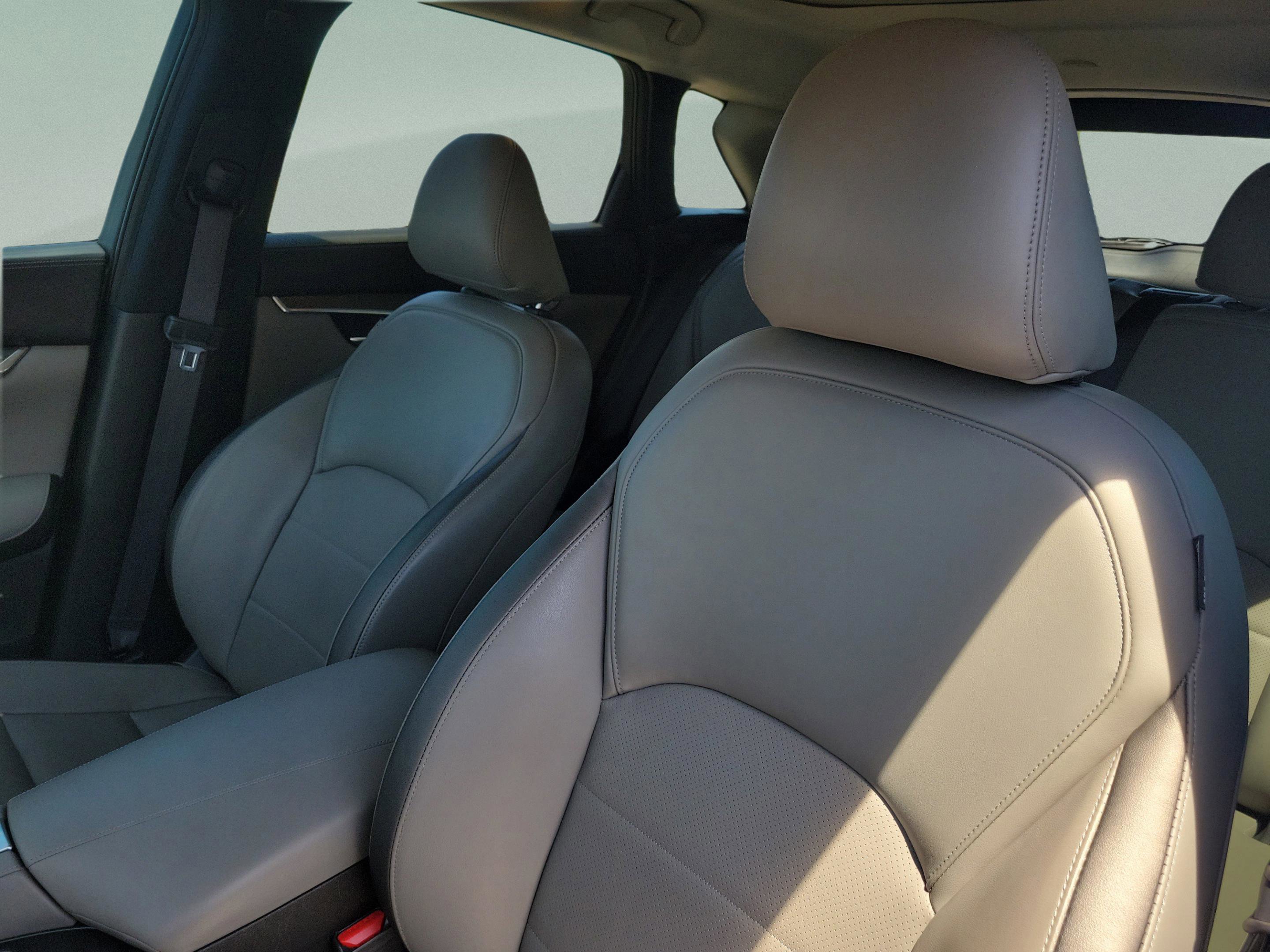 Certified 2023 INFINITI QX50 Luxe FWD image 10